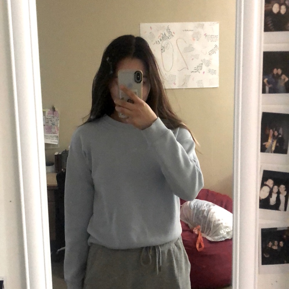 Cute blue sweatshirt from SPAO